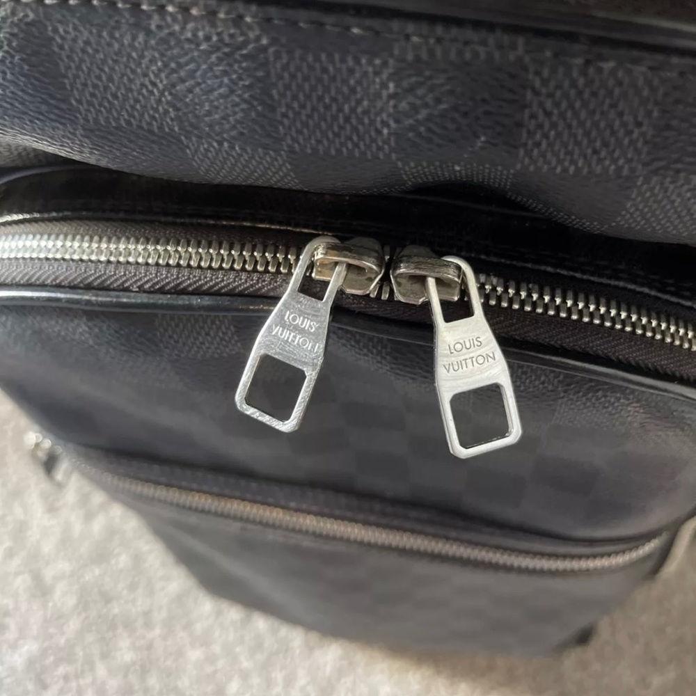 Authentic Louis Vuitton Michael Damier Graphite Backpack - Picture 4 of 8